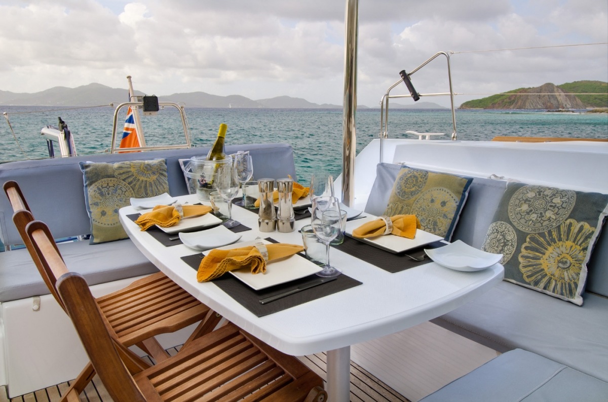 Catamaran Gipsy Princess - dining