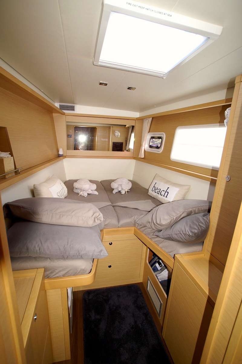 Catamaran Gipsy Princess cabin