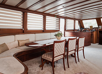 Dolce Vita Indoor Dining