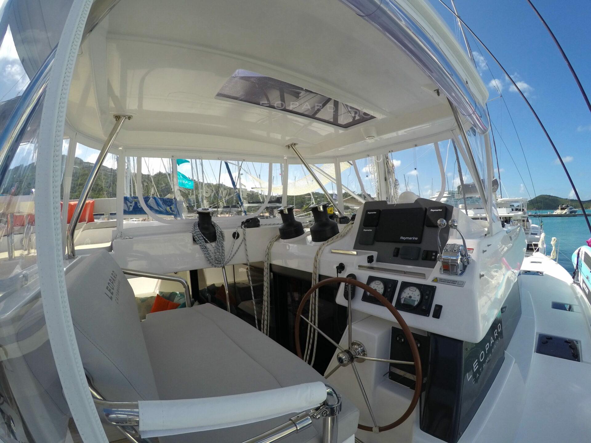 Catamaran Leopard 50