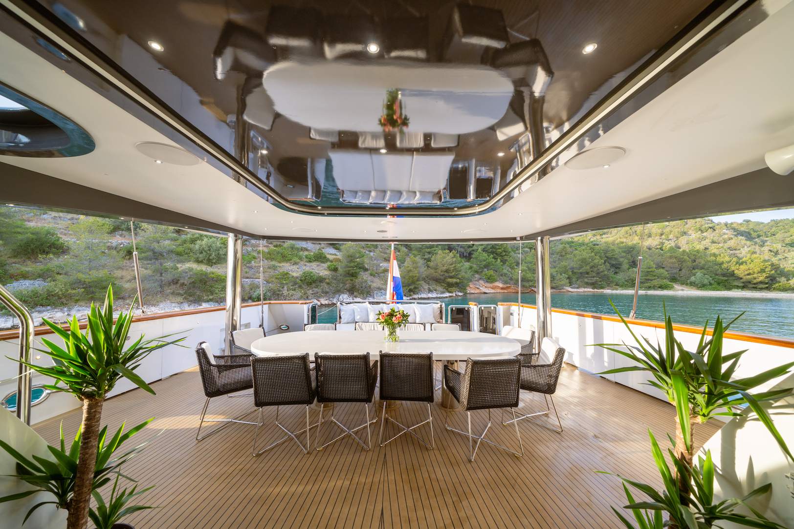 High Point Yachting - Navilux18_Navi_ext