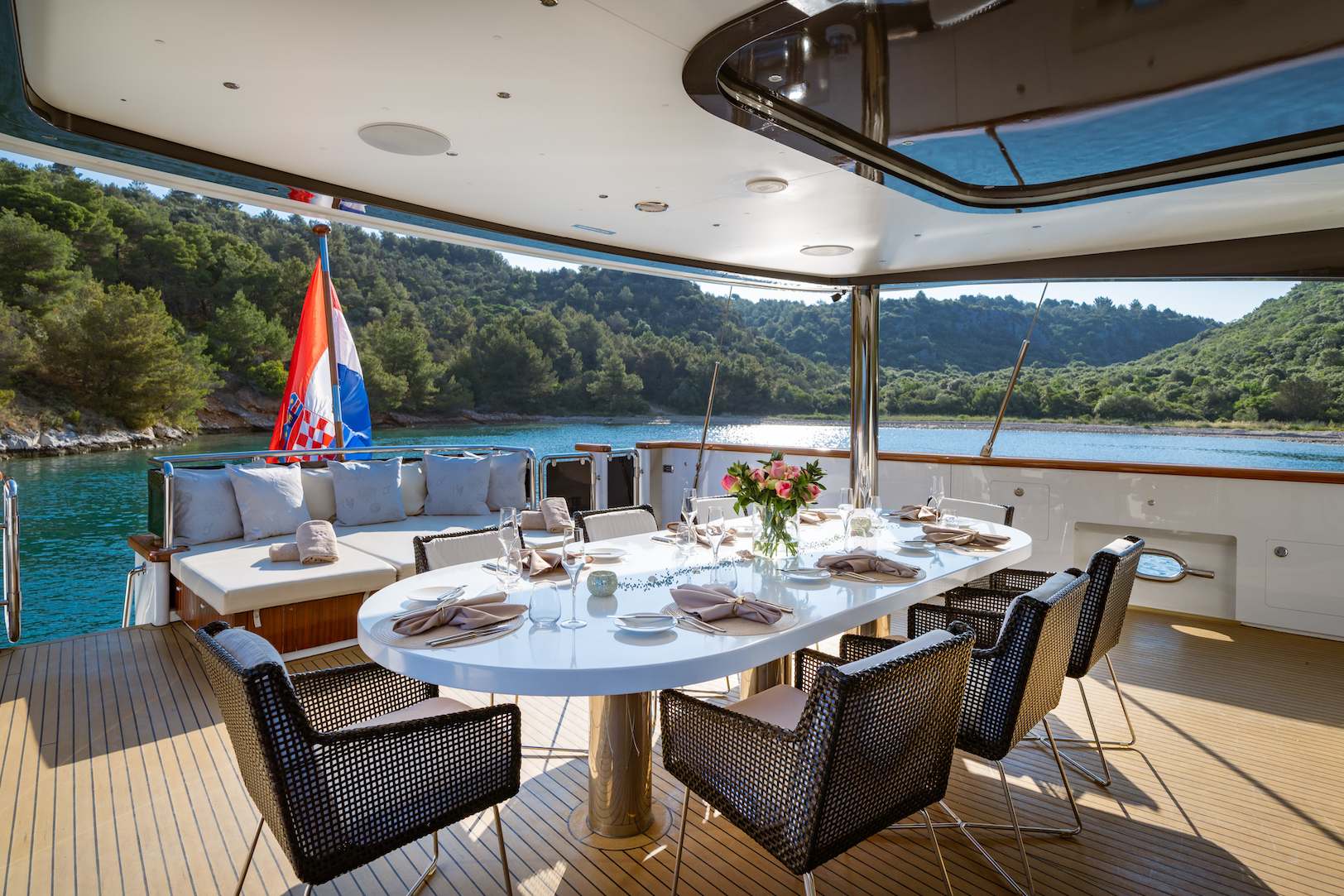 High Point Yachting - Navilux19_Navi_ext