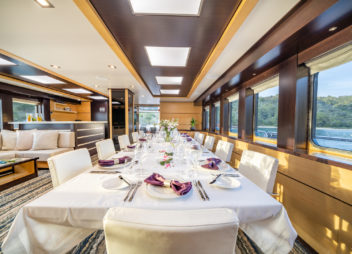 High Point Yachting - Navilux26_Navi_salon