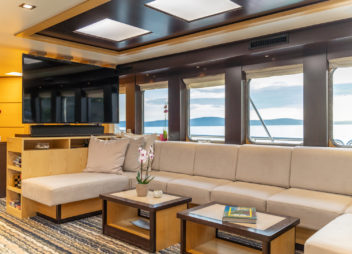 High Point Yachting - Navilux30_Navi_salon