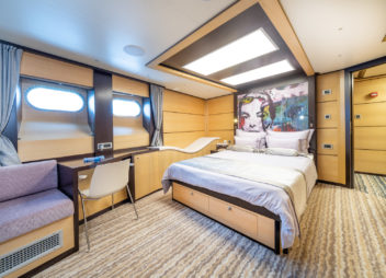 High Point Yachting - Navilux37_Navi_master_B_Grace