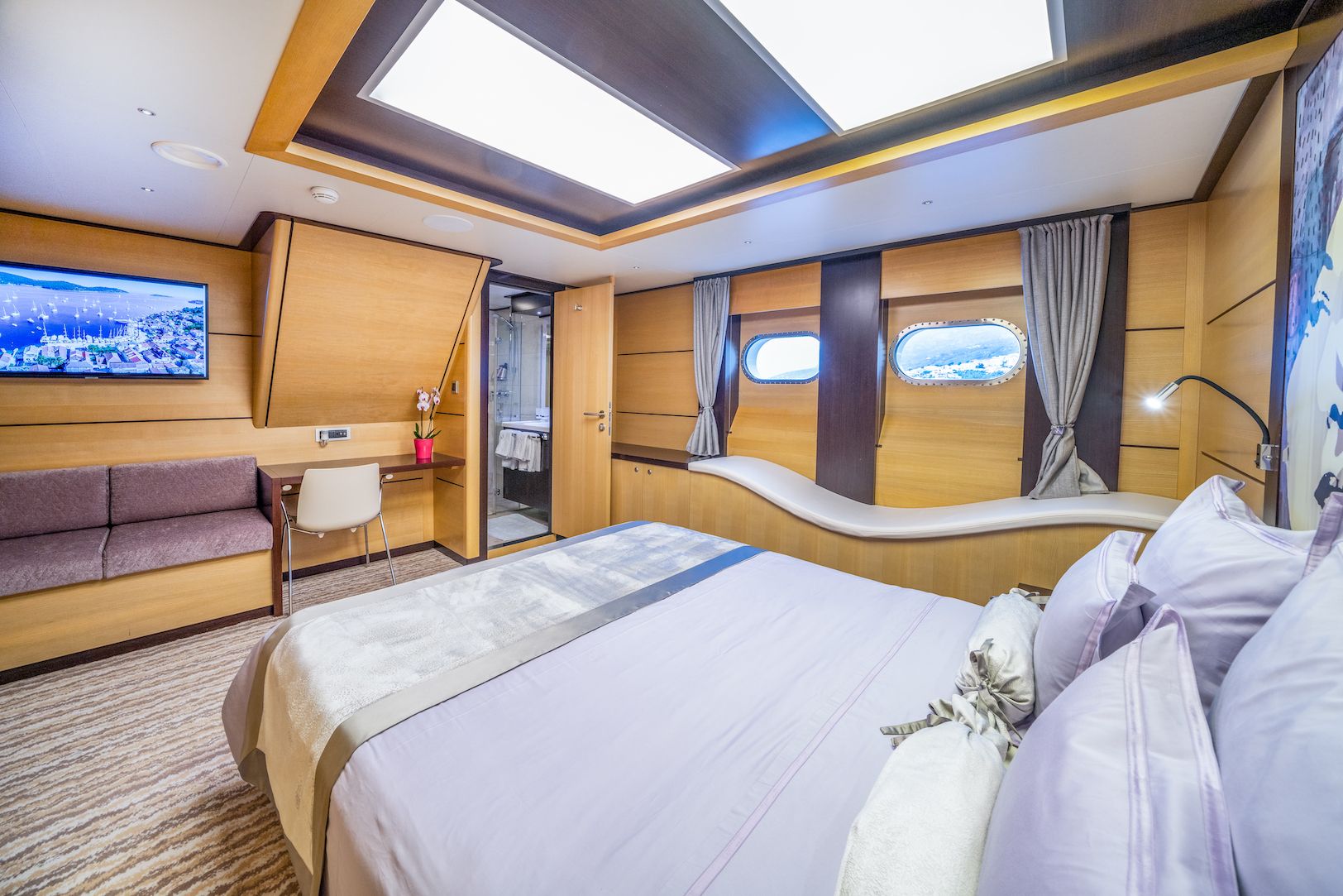 High Point Yachting - Navilux46_Navi_double_D_Ava
