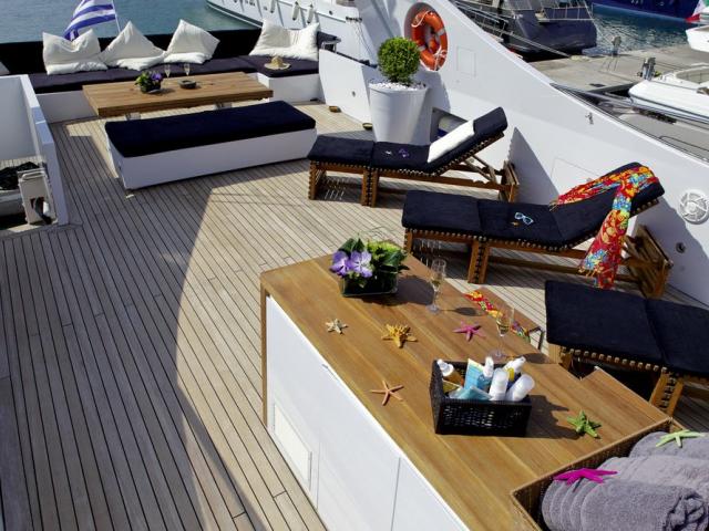 High Point Yachting - Tropicana1402929919_tn_4355