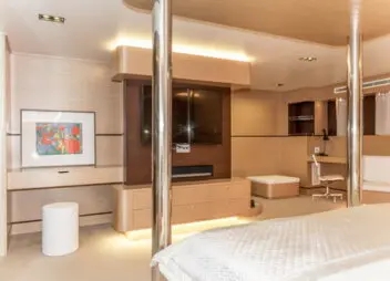 Aiaxaia sailing yacht Master cabin