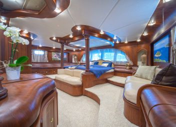 Alba master cabin yacht charter