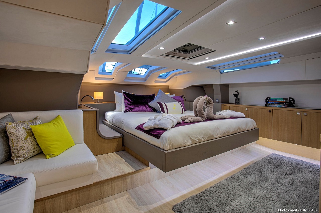 Catamaran NAMASTE Master cabin