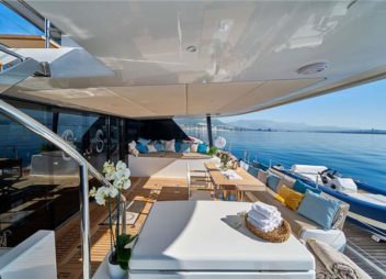 Catamaran Sunreef 60 Sinata in Croatia