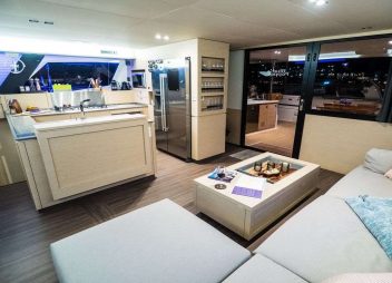 catamaran yacht charter