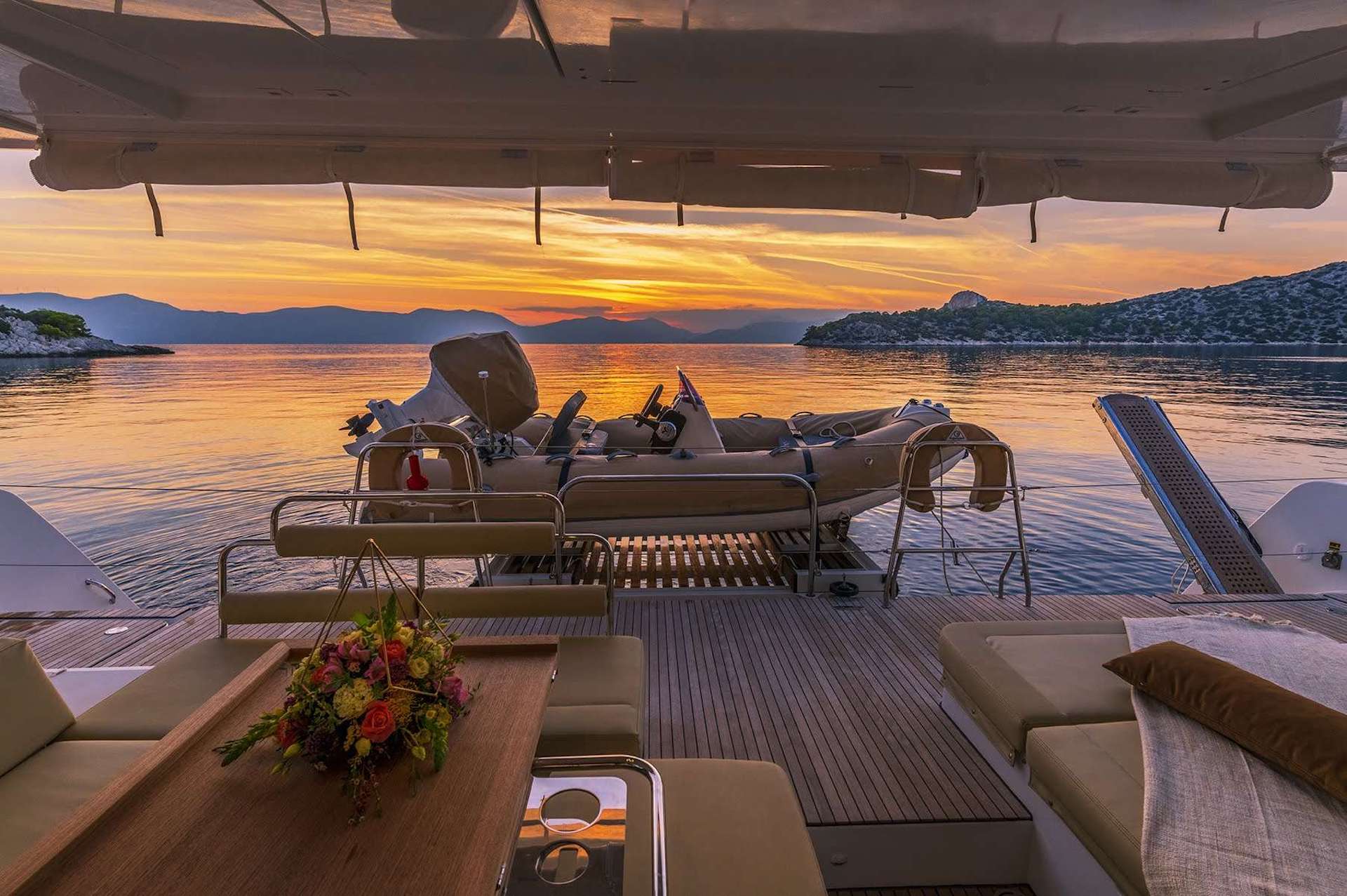 catamaran yacht charter Flo sunset