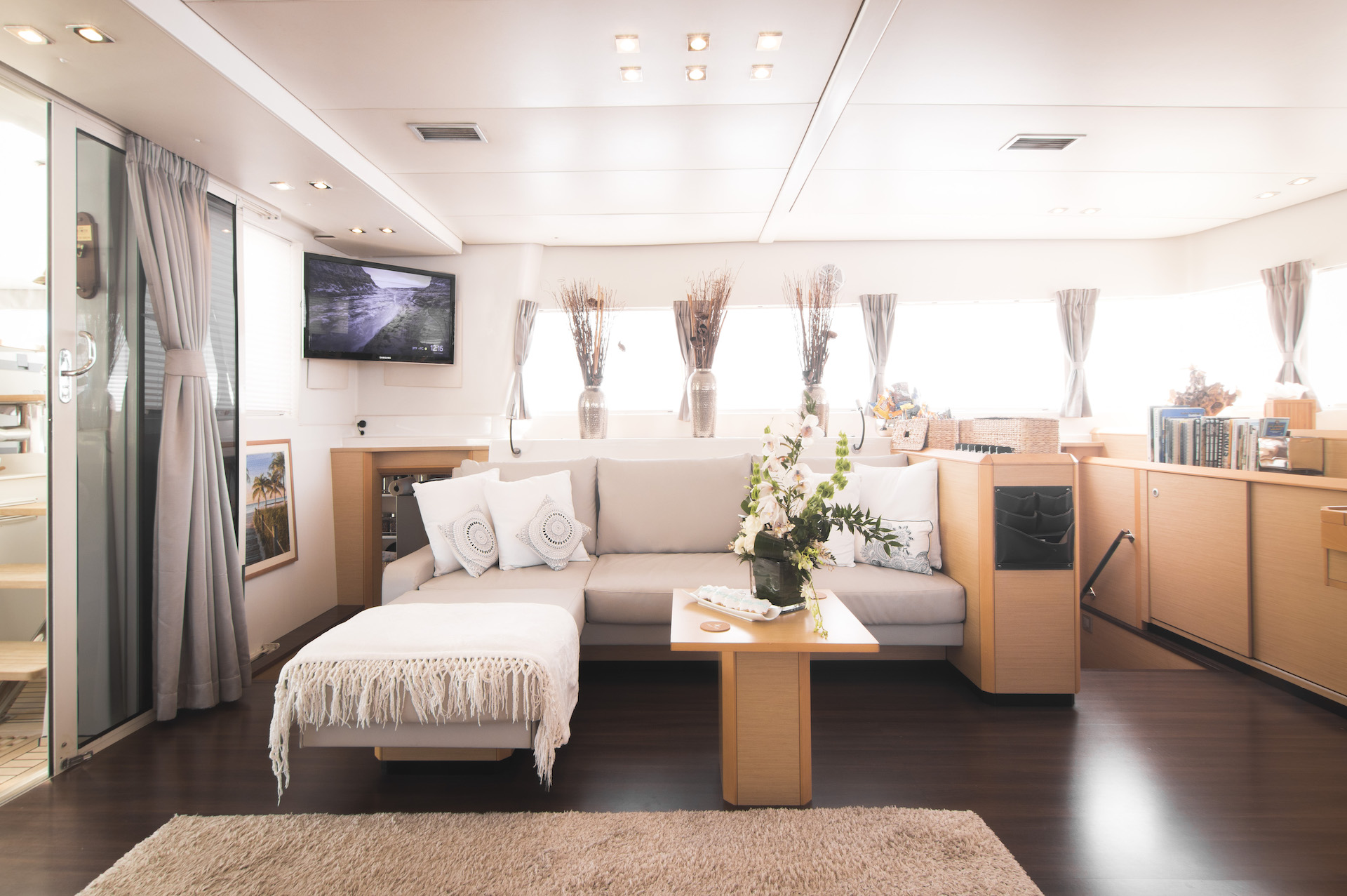 catamaran yacht charter Foxy Lady saloon