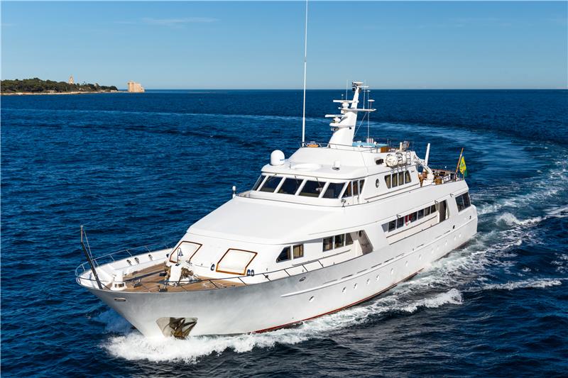 Classic Benetti Star Of The Sea in Caribbean