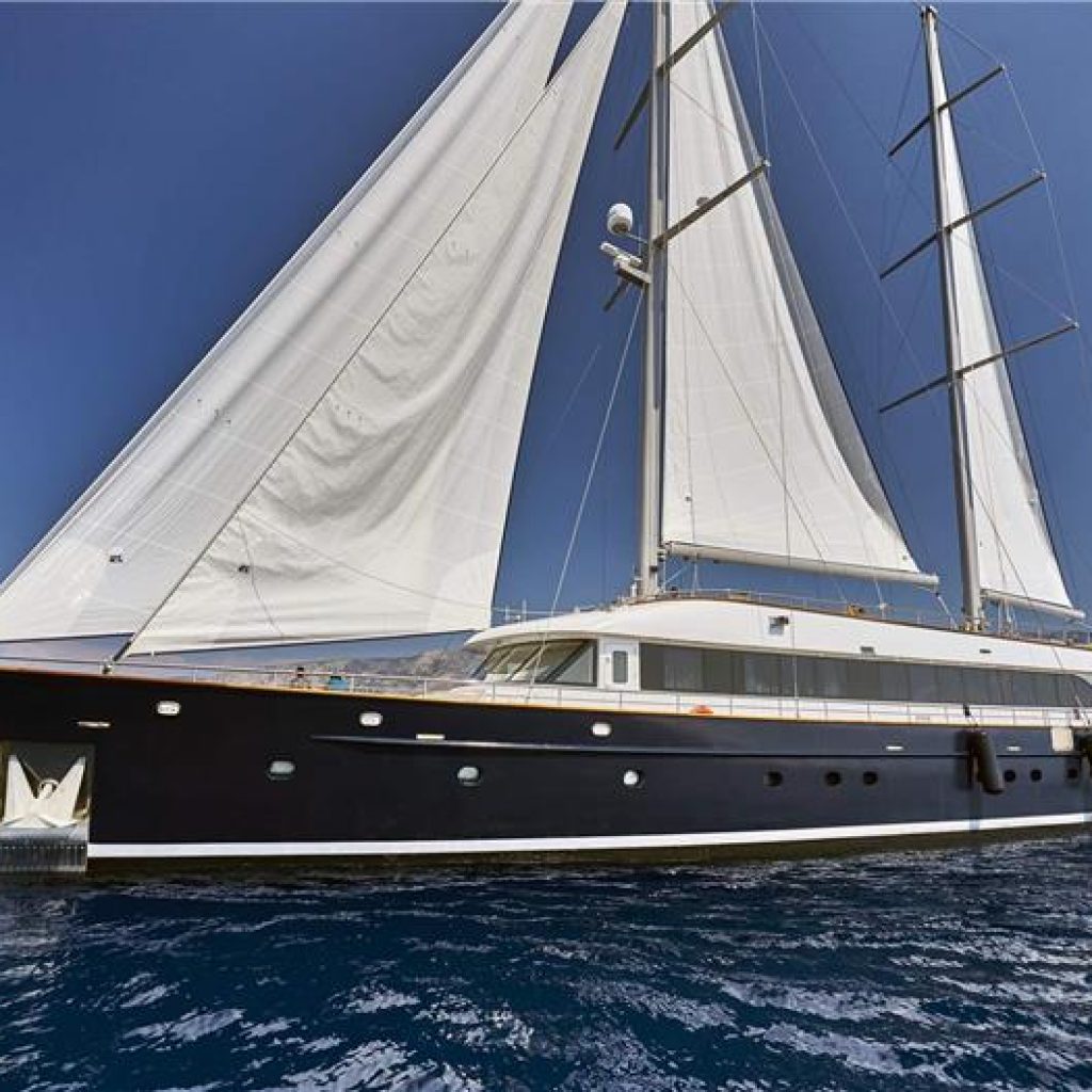 Crewed Yacht charter Gulet Dalmatino