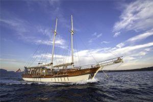 Crewed Yacht charter Gulet Libra