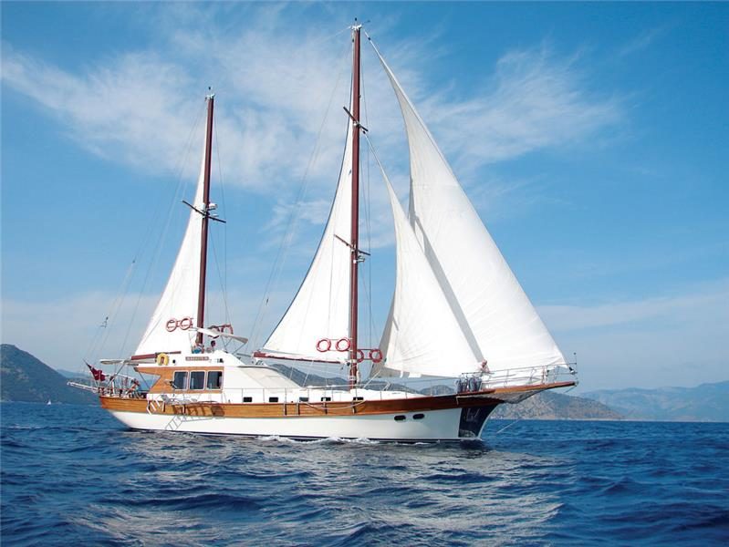 Crewed Yacht charter Gulet Serenity 70