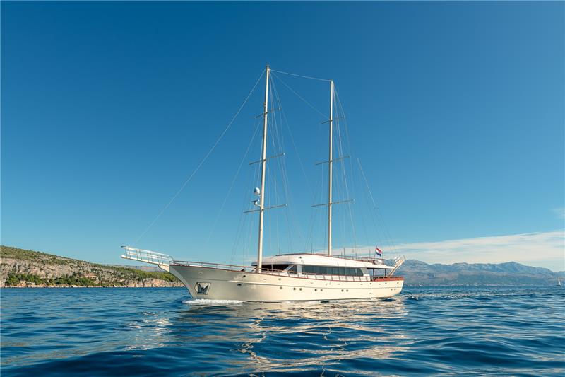 Crewed Yacht charter Gulet Son De Mar