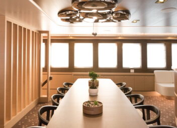 Dining area sailing yacht Aiaxaia