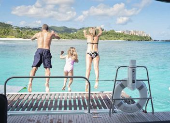 family yacht charter Island Hoppin