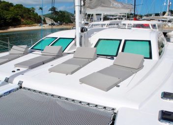 Laysan yacht charter sundeck