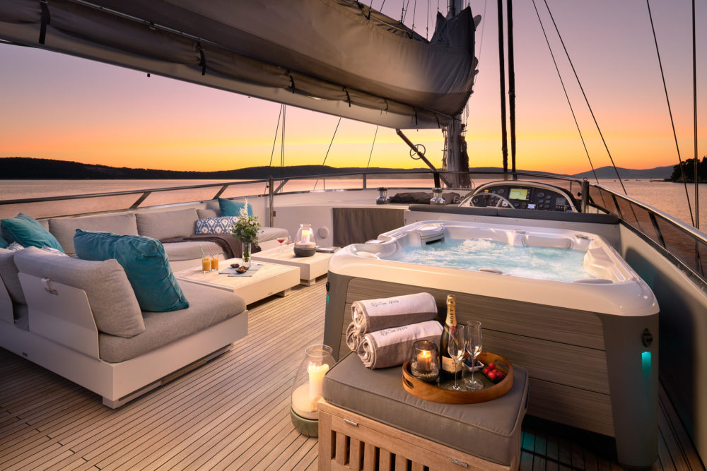 Luxury atmosphere San Limi charters