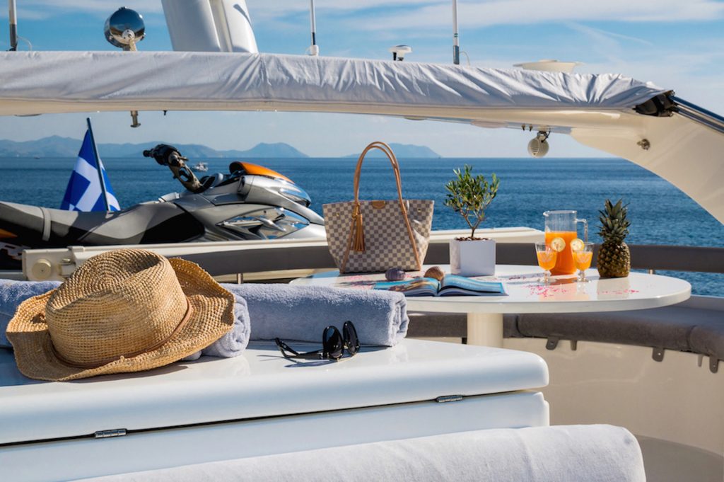 luxury yacht charter Amor
