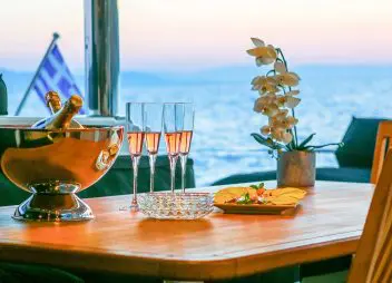 luxury yacht charter Carpe Diem