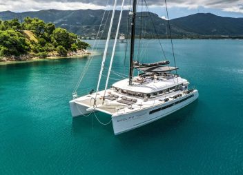 luxury yacht charter Duolife
