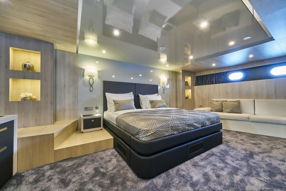 Luxury Yacht Dalmatino double cabin