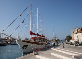 luxury yacht rental Barbara Trogir