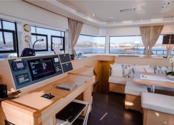 luxury_charter_catamaran_lucky_clover_navigation_area