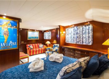 Master cabin yacht Star Of The Sea