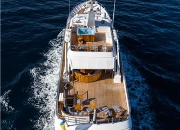 Motor Yacht Benetti Star Of the Sea