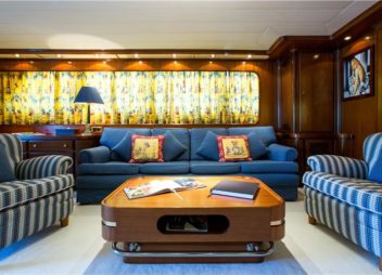 Motor Yacht Star Of The Sea salon