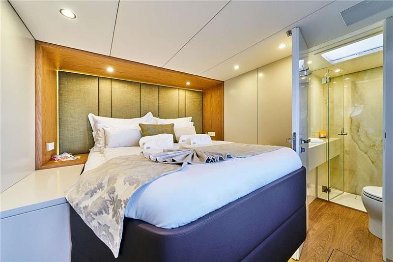 Sailing catamaran Sinata double cabin