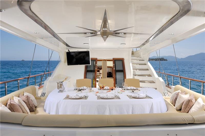 Sailing Yacht Alessandro outdoor dining