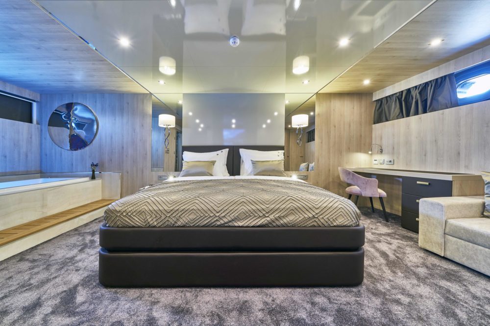 Sailing Yacht Dalmatino master cabin