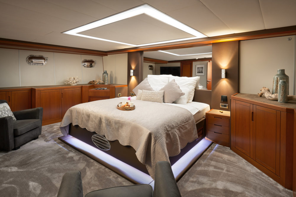 Sailing Yacht San Limi Master cabin