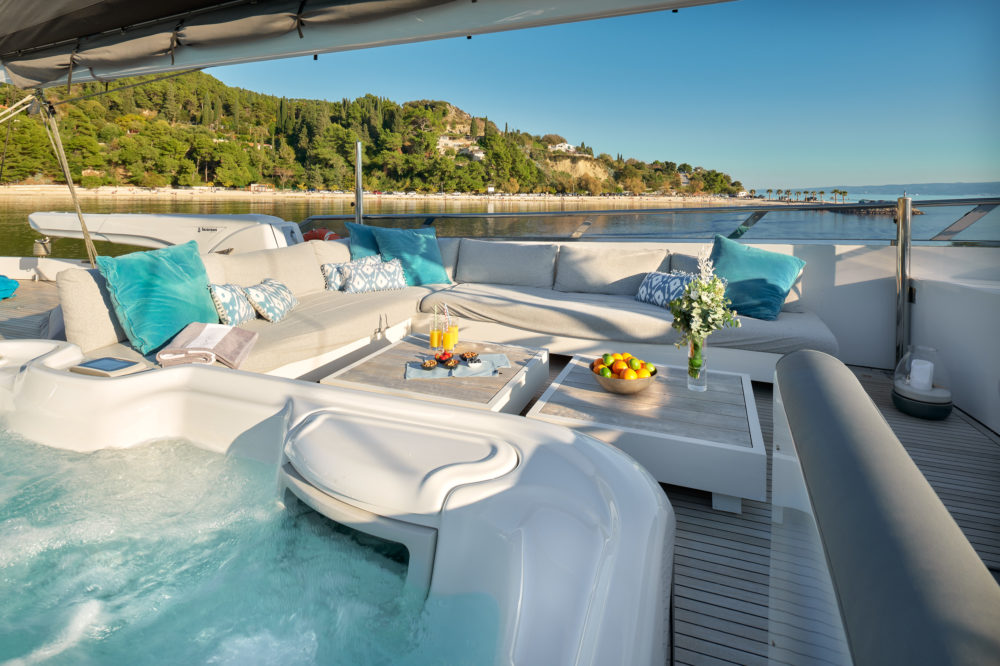 Sailing Yacht San Limi with Jacuzzi