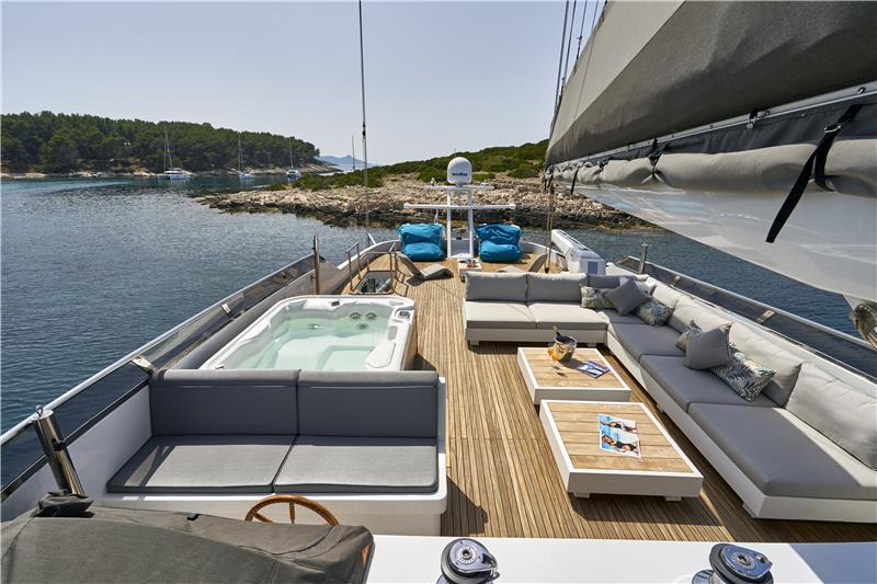 San Limi flybridge