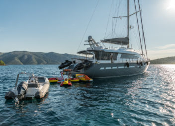San Limi yacht charters