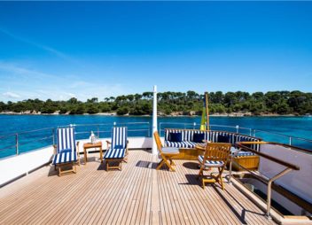 Upper Deck Yacht Benetti Star Of The Sea