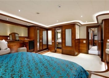 Yacht Alessandro Master bedroom