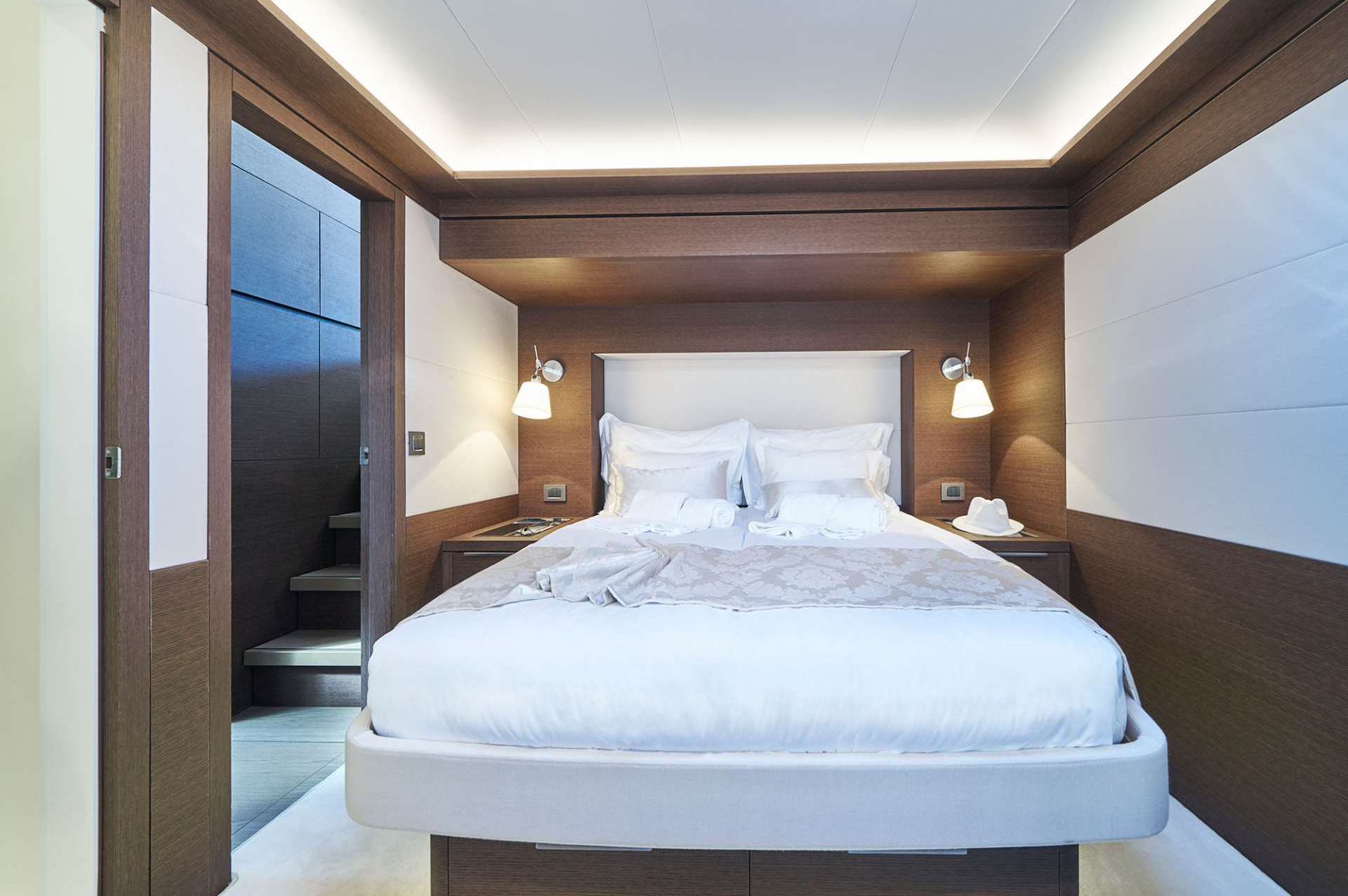 yacht charter Adriatic Dragon double cabin