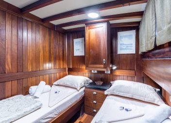 yacht charter Angelica twin cabin
