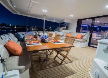 yacht charter Blue Pepper aft deck