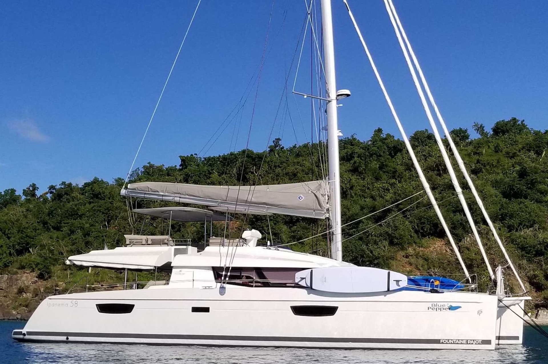 yacht charter Blue Pepper catamaran