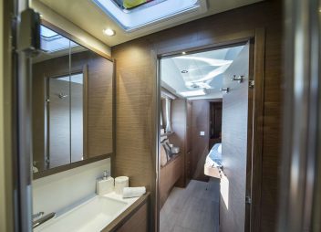 yacht charter cabin Boom